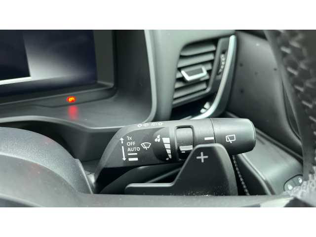 Nissan Qashqai 1.3 DiG-T MH 158 N-Connecta 5dr Xtronic 