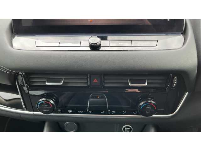 Nissan Qashqai 1.3 DiG-T MH 158 N-Connecta 5dr Xtronic 