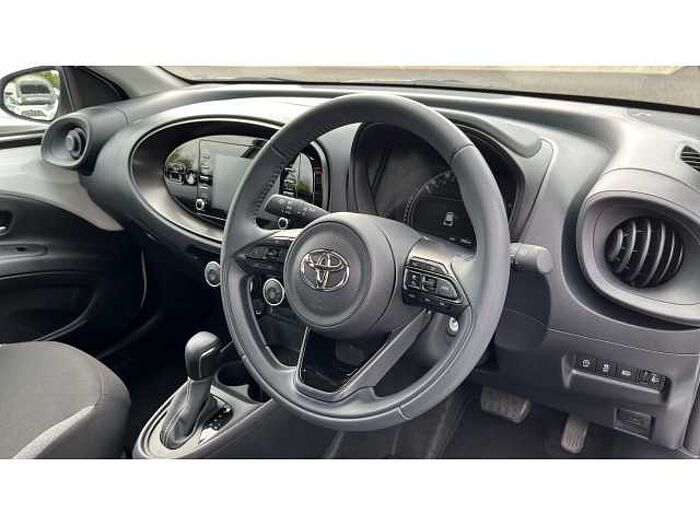 Toyota Aygo X AYGO X 1.0 VVT-i Pure 5dr Auto 