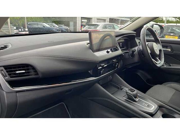 Nissan Qashqai 1.3 DiG-T MH 158 N-Connecta 5dr Xtronic 