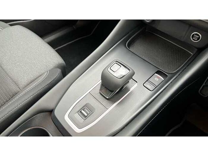 Nissan Qashqai 1.3 DiG-T MH 158 N-Connecta 5dr Xtronic 