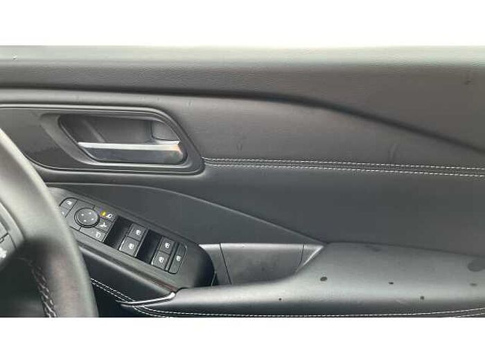 Nissan Qashqai 1.3 DiG-T MH 158 N-Connecta 5dr Xtronic 