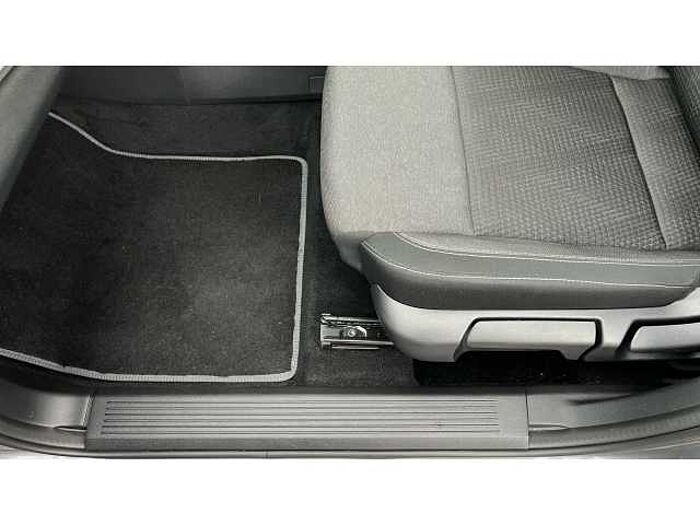 Nissan Qashqai 1.3 DiG-T MH 158 N-Connecta 5dr Xtronic 