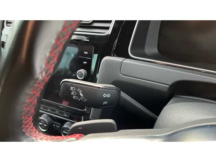 Volkswagen Golf 2.0 TSI 245 GTI Performance 5dr DSG 