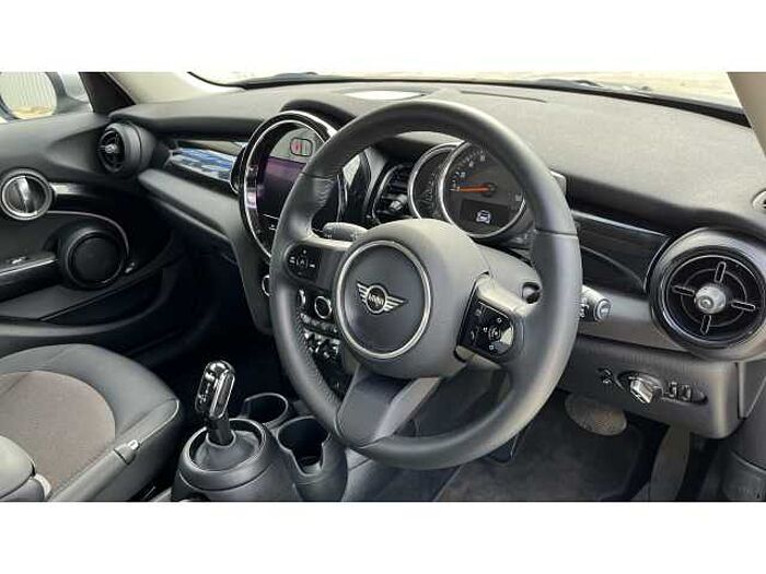 MINI Mini 1.5 Cooper Classic 5dr Auto 