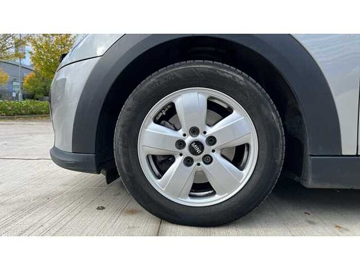 MINI Mini 1.5 Cooper Classic 5dr Auto 