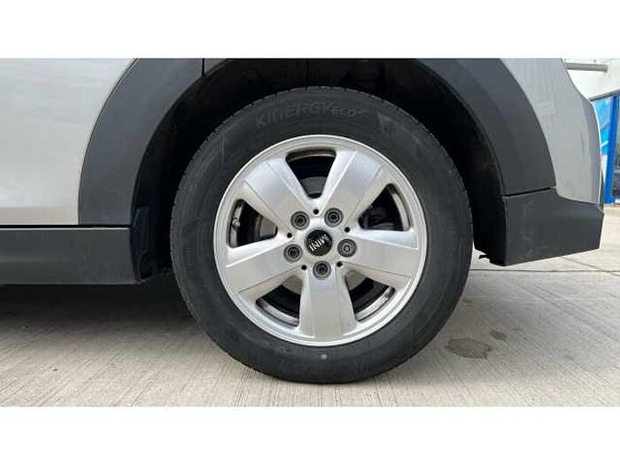 MINI Mini 1.5 Cooper Classic 5dr Auto 