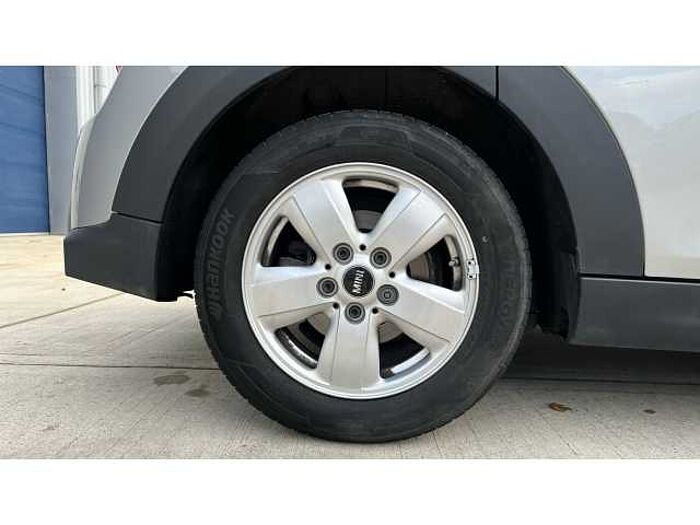 MINI Mini 1.5 Cooper Classic 5dr Auto 