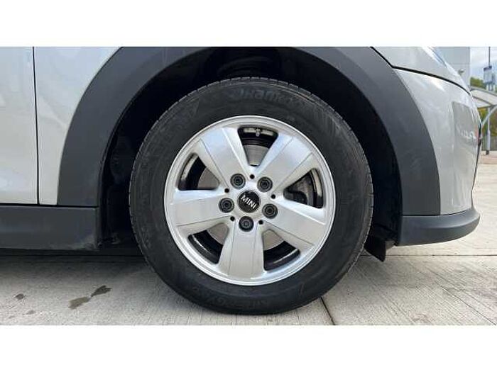 MINI Mini 1.5 Cooper Classic 5dr Auto 