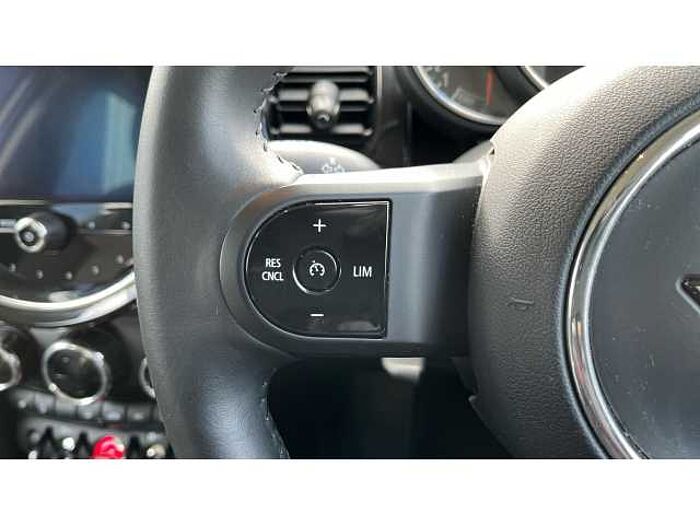 MINI Mini 1.5 Cooper Classic 5dr Auto 