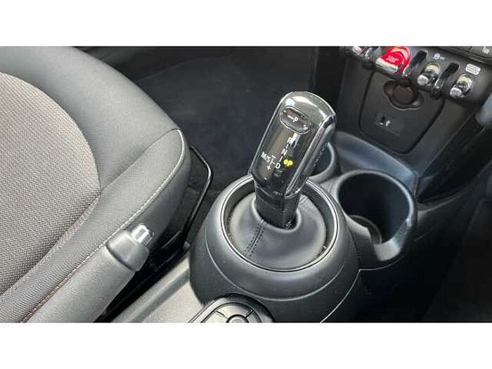 MINI Mini HATCHBACK 1.5 Cooper Classic 5dr Auto 