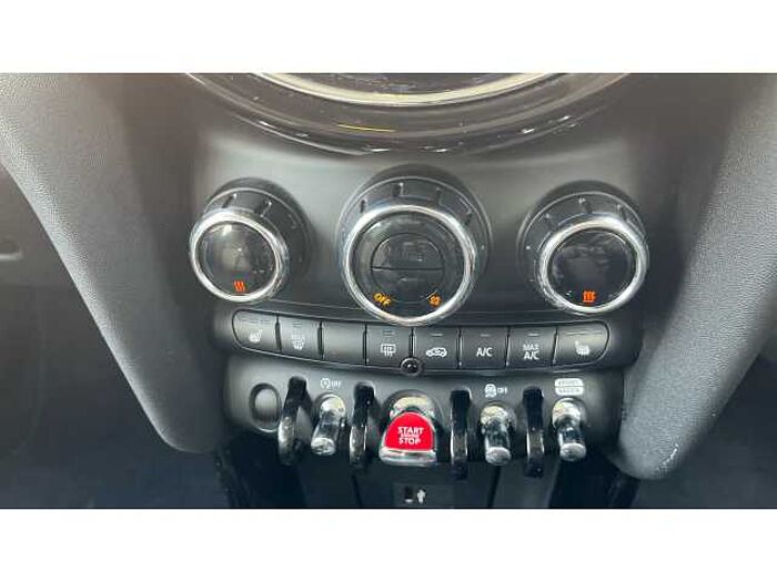 MINI Mini HATCHBACK 1.5 Cooper Classic 5dr Auto 