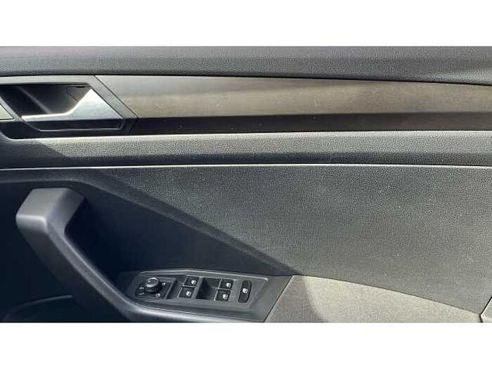 Volkswagen T-Roc T-ROC 1.0 TSI SE 5dr 