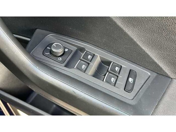 Volkswagen T-Roc T-ROC 1.0 TSI SE 5dr 