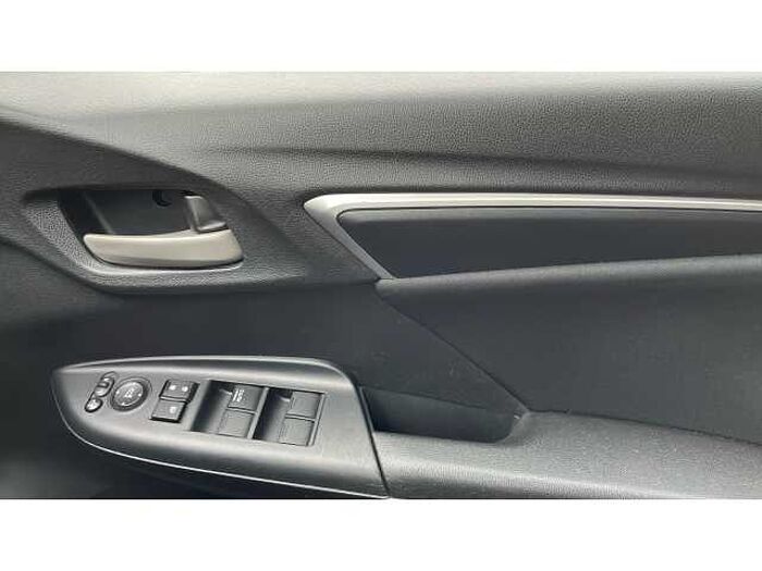 Honda Jazz 1.3 i-VTEC SE 5dr CVT 