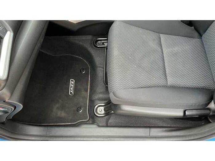 Honda Jazz 1.3 i-VTEC SE 5dr CVT 