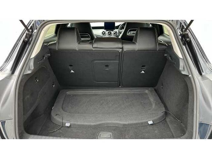 Mercedes-Benz GLA 180 GLA 180 Urban Edition 5dr 