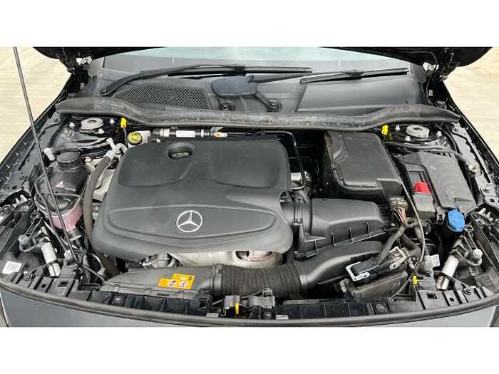 Mercedes-Benz GLA 180 GLA 180 Urban Edition 5dr 