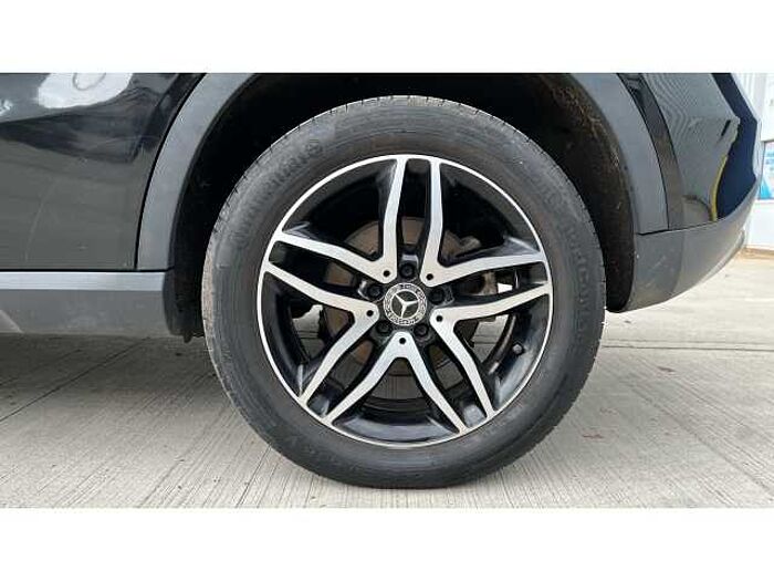 Mercedes-Benz GLA 180 GLA 180 Urban Edition 5dr 