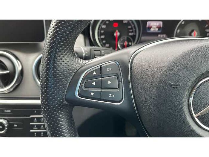 Mercedes-Benz GLA 180 GLA 180 Urban Edition 5dr 