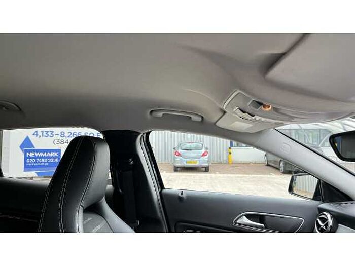 Mercedes-Benz GLA 180 GLA 180 Urban Edition 5dr 