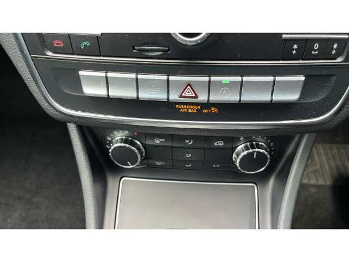 Mercedes-Benz GLA 180 GLA 180 Urban Edition 5dr 