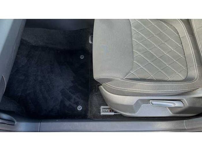 SKODA Karoq KAROQ 2.0 TSI Sportline 4x4 5dr DSG 