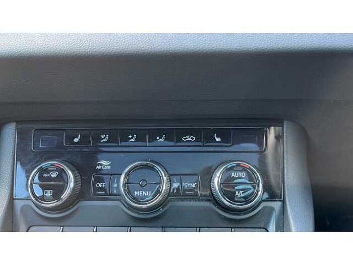 SKODA Karoq KAROQ 2.0 TSI Sportline 4x4 5dr DSG 