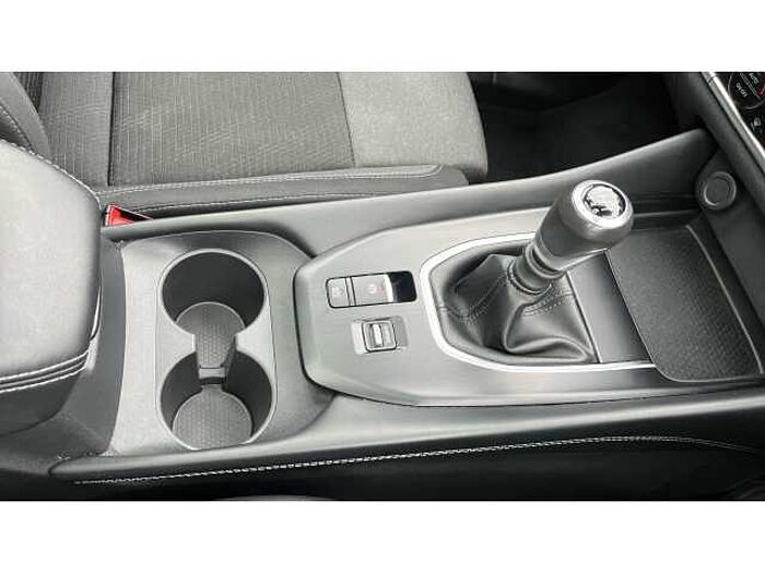 Nissan Qashqai QASHQAI 1.3 DiG-T MH N-Connecta 5dr 