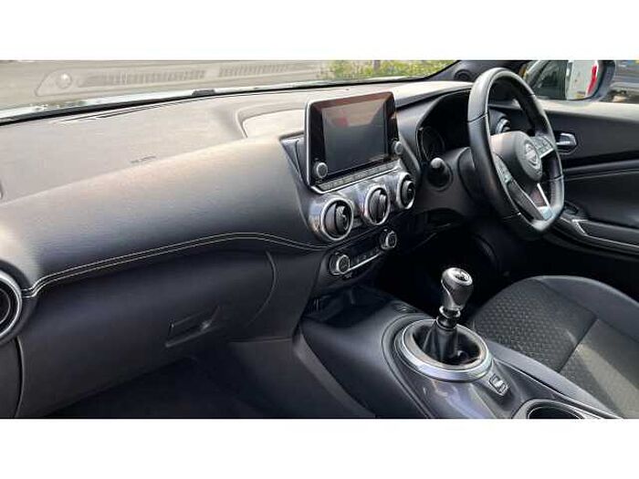 Nissan Juke JUKE 1.0 DiG-T 114 N-Connecta 5dr 