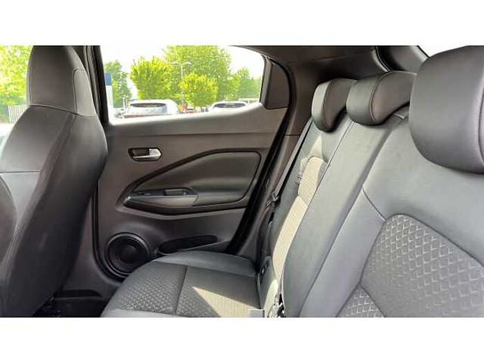 Nissan Juke JUKE 1.0 DiG-T 114 N-Connecta 5dr 