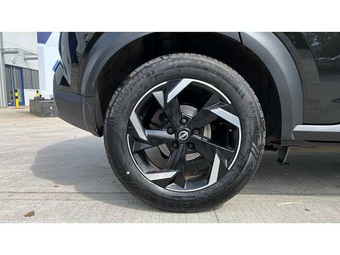 Nissan Juke JUKE 1.0 DiG-T 114 N-Connecta 5dr 