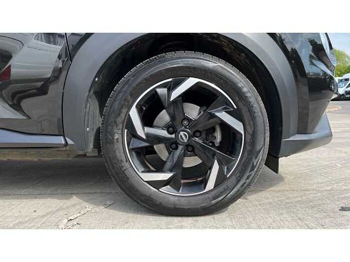 Nissan Juke JUKE 1.0 DiG-T 114 N-Connecta 5dr 