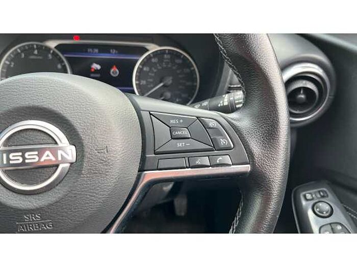 Nissan Juke JUKE 1.0 DiG-T 114 N-Connecta 5dr 