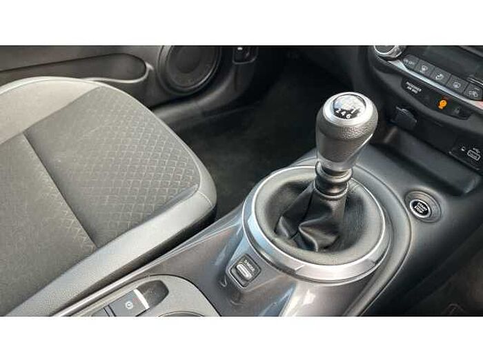 Nissan Juke JUKE 1.0 DiG-T 114 N-Connecta 5dr 