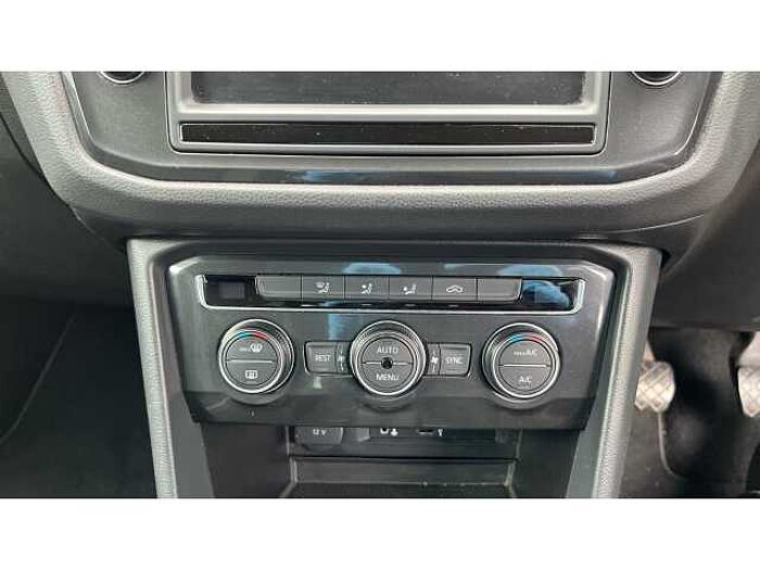 Volkswagen Tiguan TIGUAN 2.0 TDi 150 SE Nav 5dr 