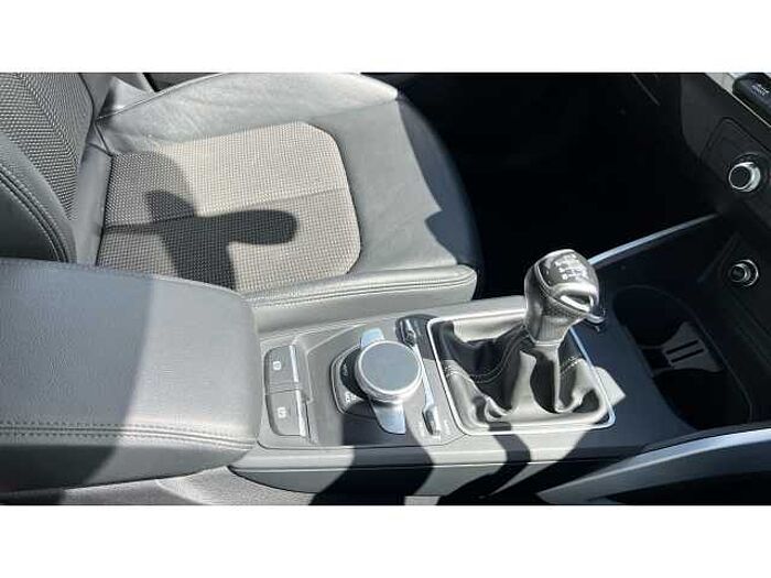 Audi Q2 Q2 35 TFSI S Line 5dr 