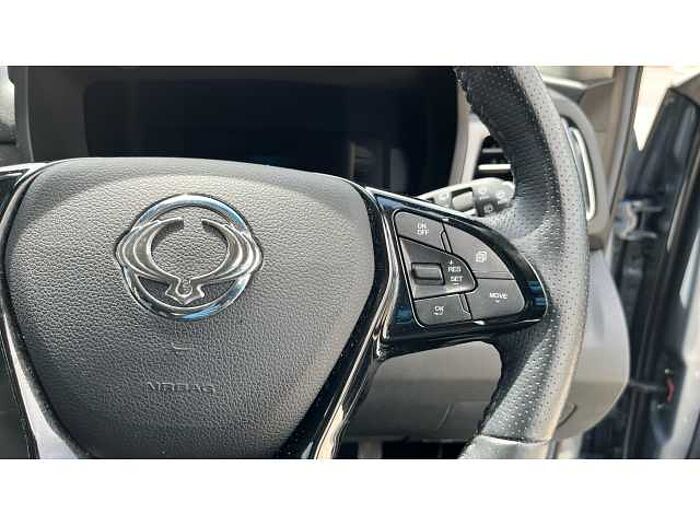SsangYong Tivoli TIVOLI 1.5P Ultimate Auto 5dr 