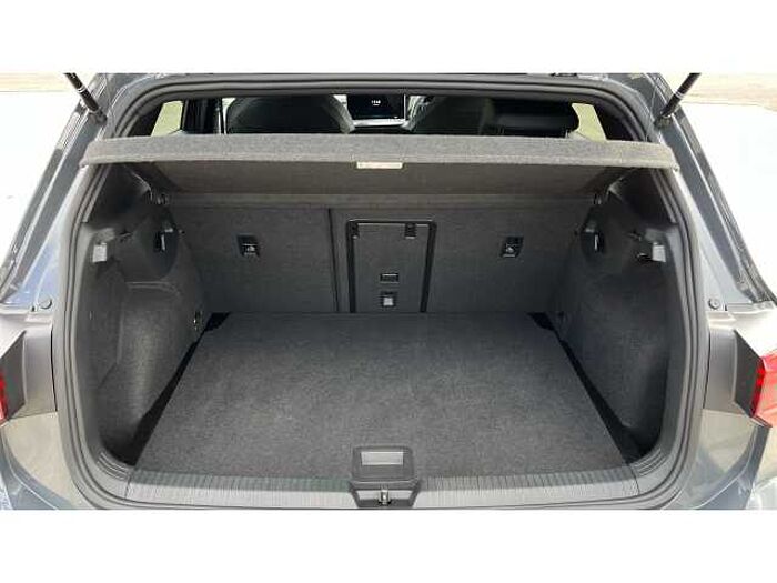 Volkswagen Golf GOLF 1.5 eTSI 150 R-Line 5dr DSG 