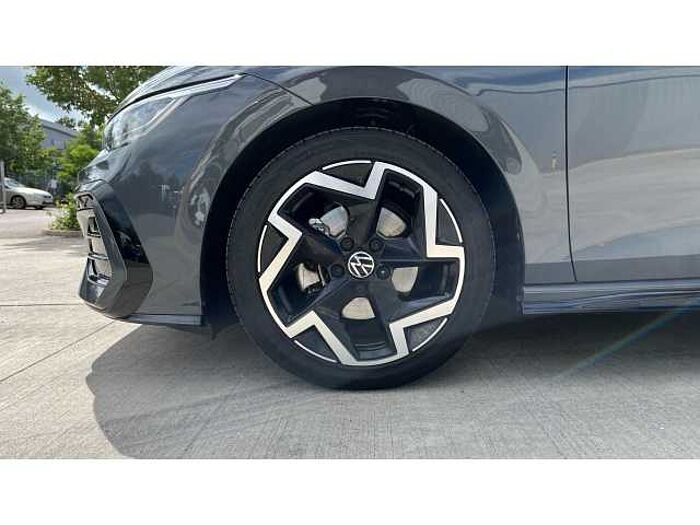 Volkswagen Golf GOLF 1.5 eTSI 150 R-Line 5dr DSG 