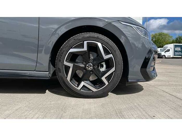 Volkswagen Golf GOLF 1.5 eTSI 150 R-Line 5dr DSG 
