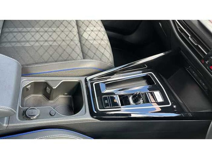 Volkswagen Golf GOLF 1.5 eTSI 150 R-Line 5dr DSG 