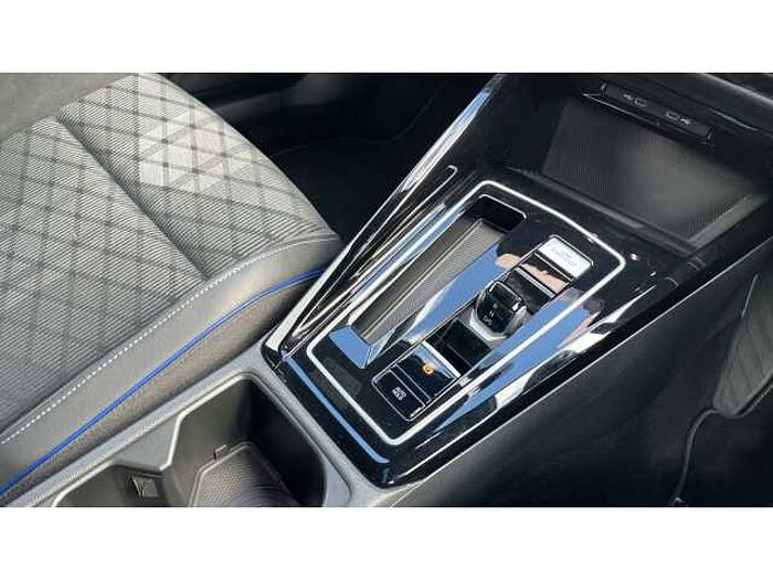 Volkswagen Golf GOLF 1.5 eTSI 150 R-Line 5dr DSG 