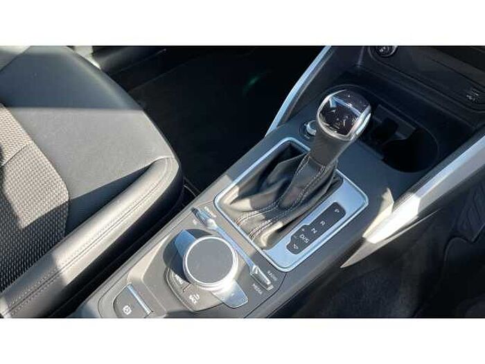 Audi Q2 Q2 35 TFSI S Line 5dr S Tronic 