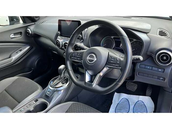 Nissan Juke JUKE 1.6 Hybrid N-Connecta 5dr Auto 