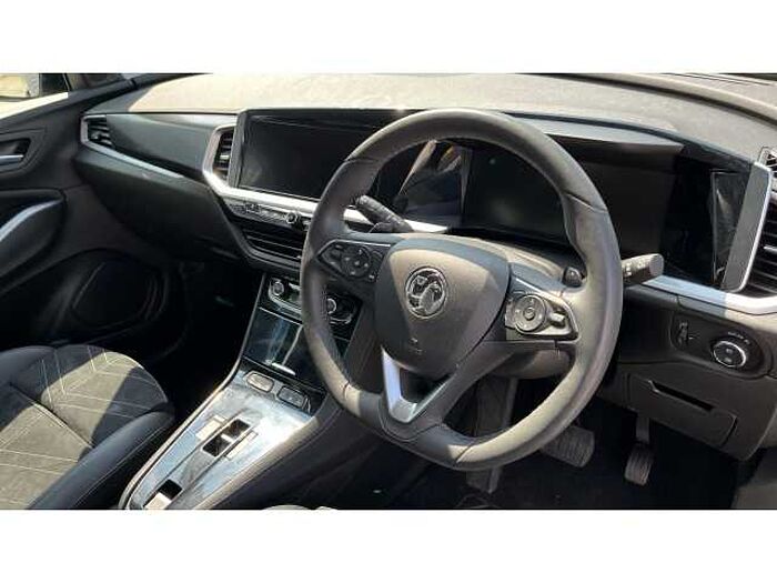 Vauxhall GRANDLAND 1.6 Plug-in Hybrid Ultimate 5dr Auto 