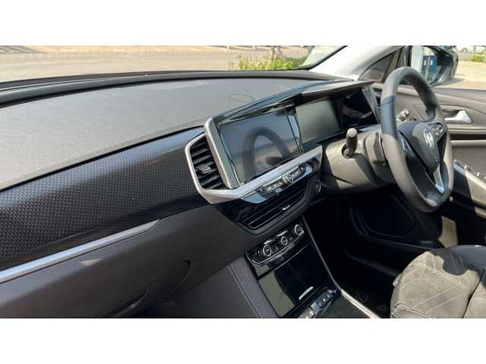 Vauxhall GRANDLAND 1.6 Plug-in Hybrid Ultimate 5dr Auto 