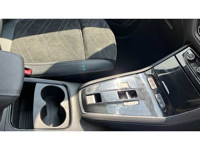 Vauxhall GRANDLAND 1.6 Plug-in Hybrid Ultimate 5dr Auto 