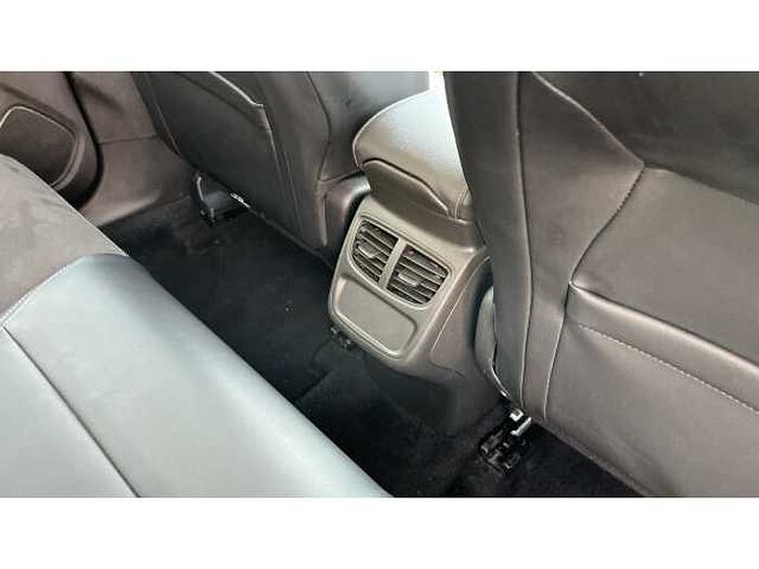 Vauxhall GRANDLAND 1.6 Plug-in Hybrid Ultimate 5dr Auto 