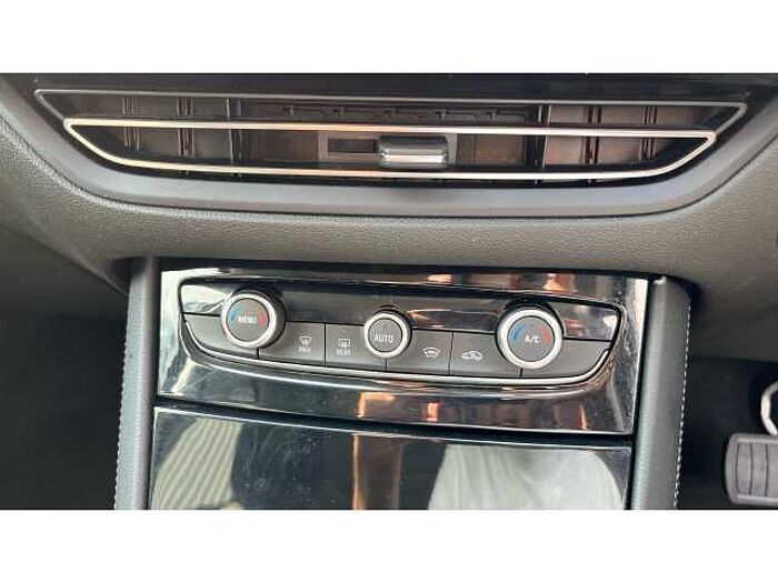 Vauxhall GRANDLAND 1.6 Plug-in Hybrid Ultimate 5dr Auto 